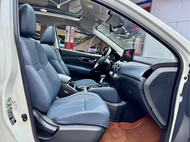 Nissan Qashqai — Фото автомобиля 16