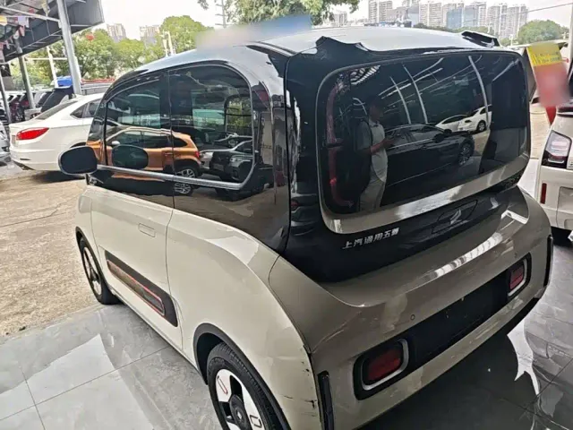 Baojun KiWi EV — Фото автомобиля 4
