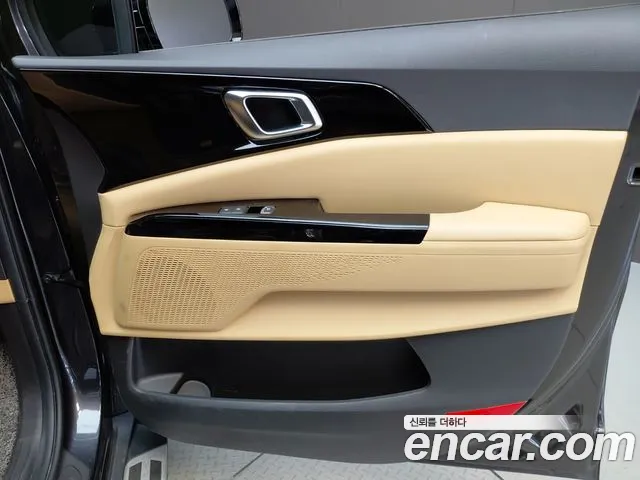 Kia Carnival Generation 4 — Фото автомобиля 14
