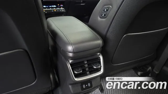 Hyundai Grandeur GN7 — Фото автомобиля 16