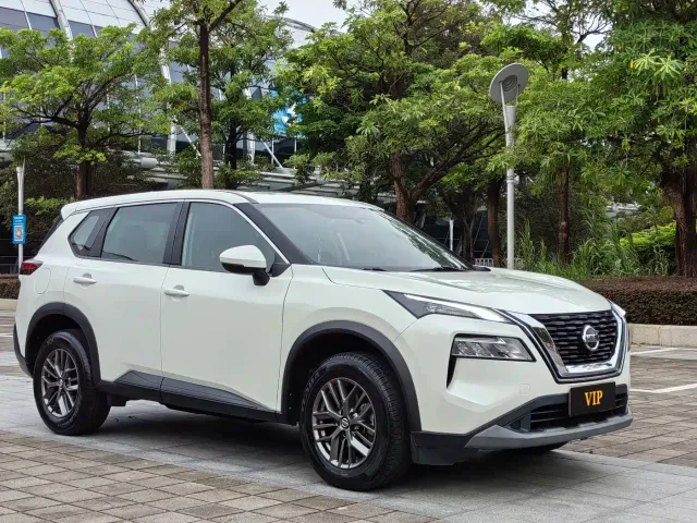 Nissan X-Trail — Фото автомобиля 3