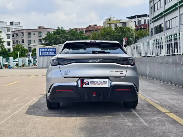 BYD Seal 06 GT — Фото автомобиля 4