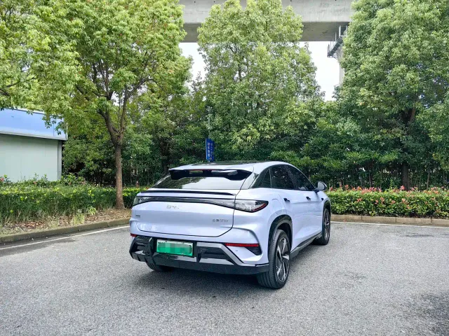 BYD Sealion 07 EV — Фото автомобиля 7