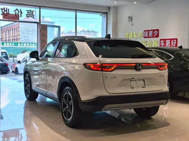 Honda Vezel — Фото автомобиля 20