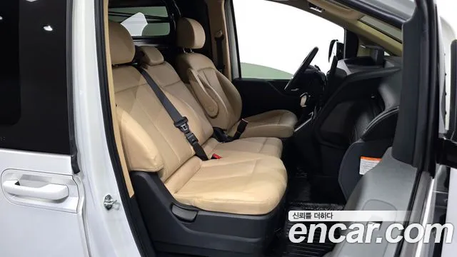 Hyundai Staria — Фото автомобиля 11