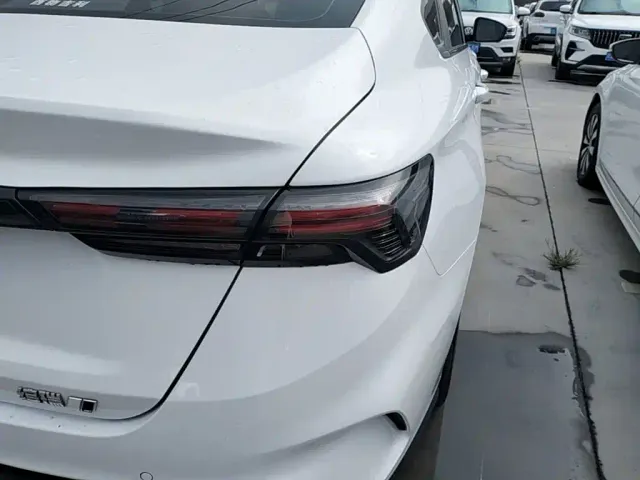Geely Binrui — Фото автомобиля 7