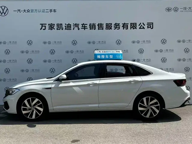 Volkswagen Sagitar — Фото автомобиля 3