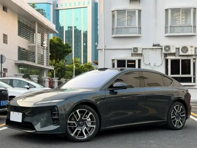 Фотография автомобиля — Nio ET5