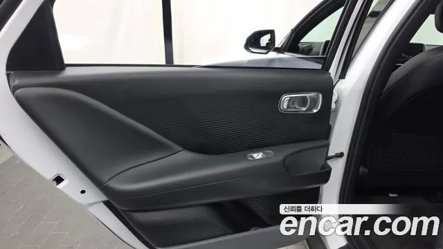 Hyundai Ioniq 6 — Фото автомобиля 14