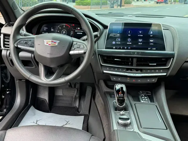 Cadillac CT5 — Фото автомобиля 13