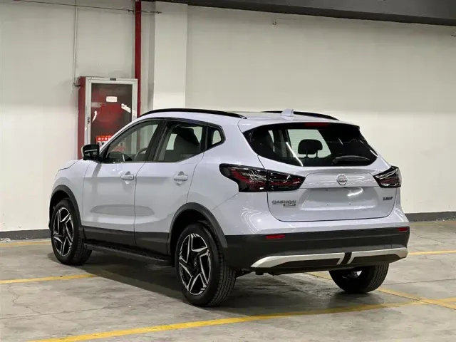 Nissan Qashqai — Фото автомобиля 4