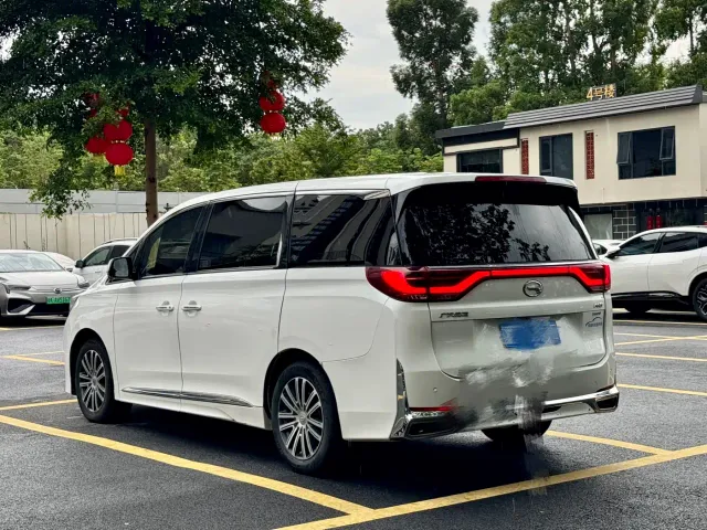 GAC Trumpchi M8 — Фото автомобиля 11