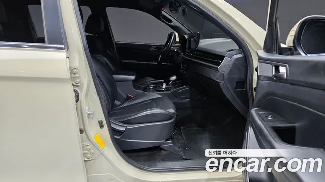 KG_Mobility_Ssangyong Rexton Новый Rexton Sport Khan Дизель 2.2 4WD — Фото автомобиля 11