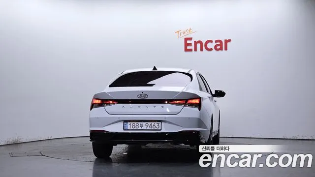 Hyundai AVANTE Avante (CN7) — Фото автомобиля 2