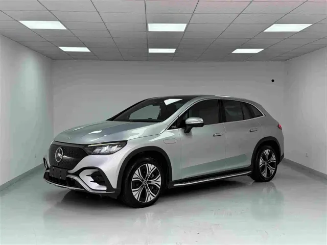 Фотография автомобиля — Mercedes-Benz EQE SUV