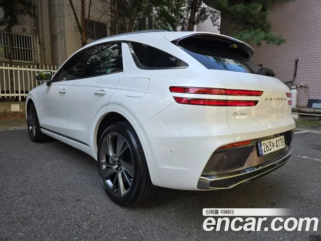 Genesis GV70 — Фото автомобиля 6