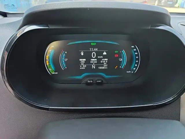 Chery eQ1 — Фото автомобиля 14
