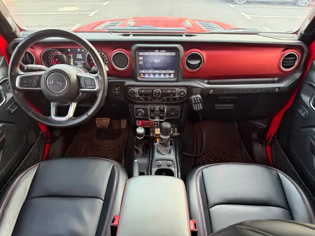 Jeep Wrangler — Фото автомобиля 7