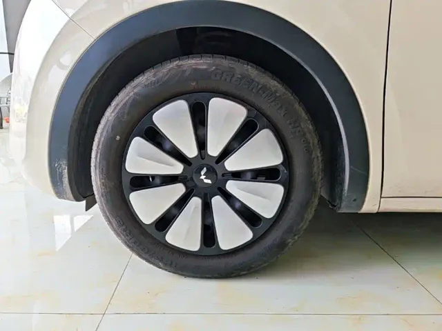Wuling Bingo — Фото автомобиля 22