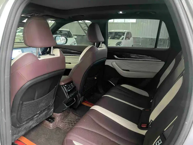 Geely Xingyue L — Фото автомобиля 2