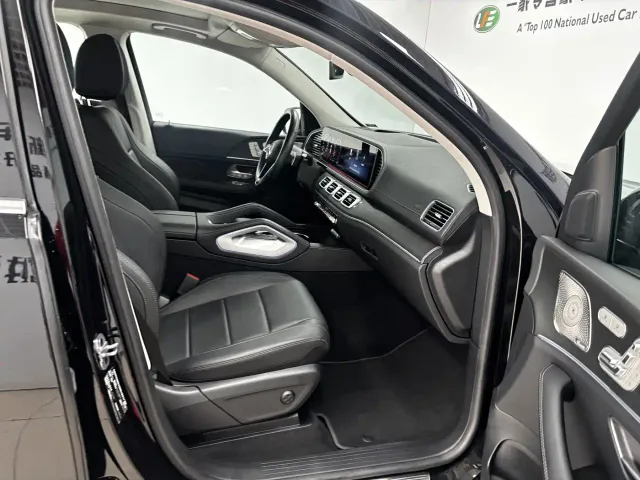 Mercedes-Benz GLE-Class — Фото автомобиля 29
