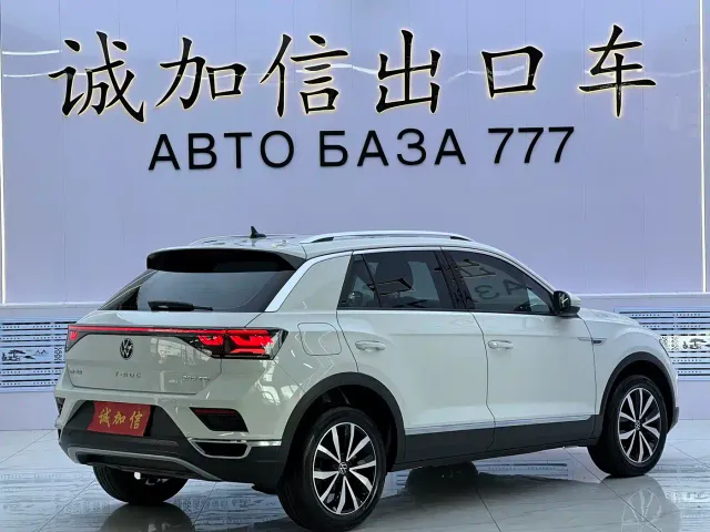 Volkswagen T-Roc — Фото автомобиля 6