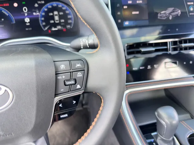 Toyota Avalon — Фото автомобиля 14