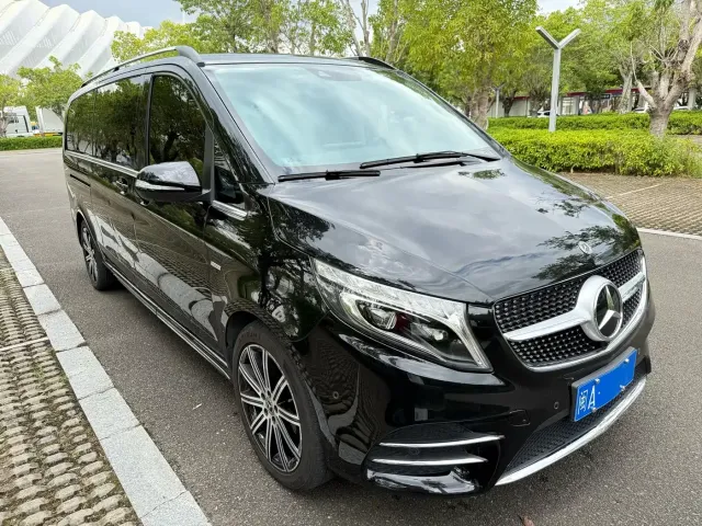 Mercedes-Benz V-Class — Фото автомобиля 3