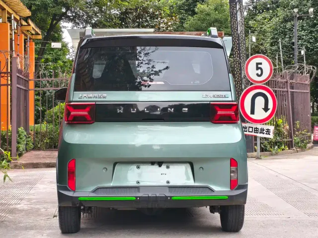 Wuling Hongguang Mini EV — Фото автомобиля 6