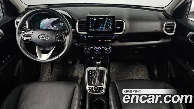 Hyundai Venue — Фото автомобиля 10