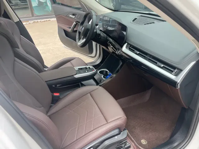 BMW X1 — Фото автомобиля 12