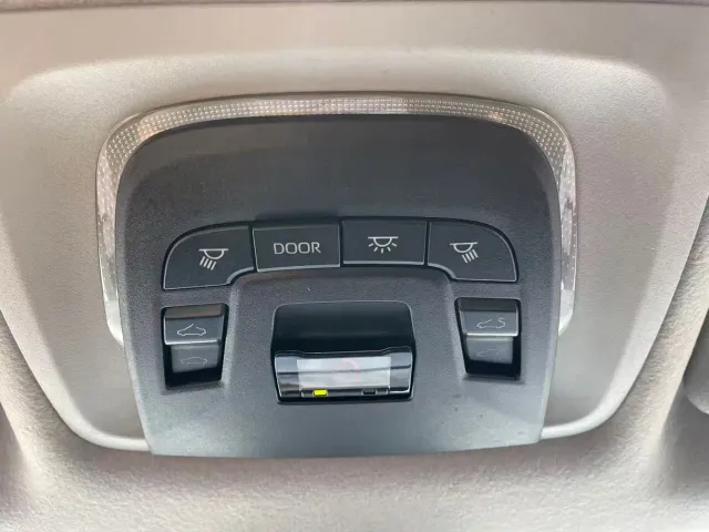 Toyota Corolla Cross — Фото автомобиля 22