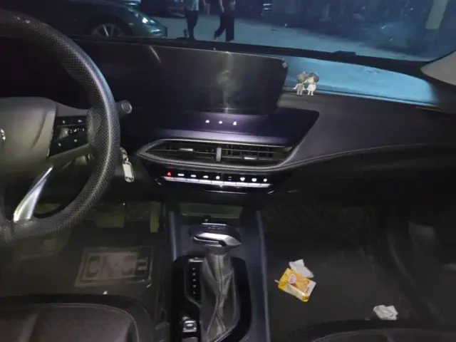 Buick Verano — Фото автомобиля 12