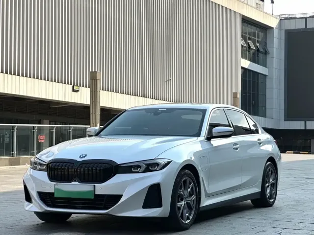 Фотография автомобиля — BMW i3