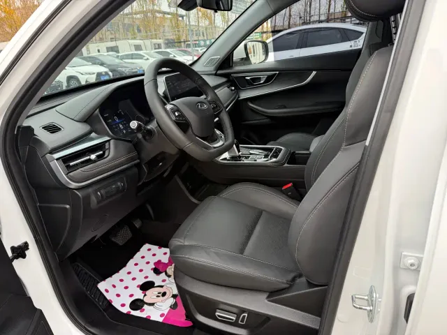 Chery Tiggo 8 — Фото автомобиля 4