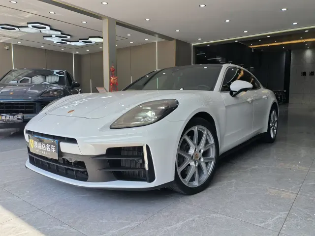 Фотография автомобиля — Porsche Panamera