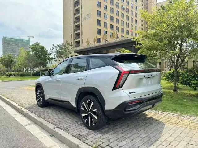 Geely Boyue L — Фото автомобиля 7