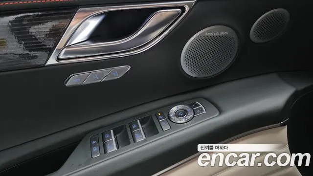Genesis GV80 — Фото автомобиля 19