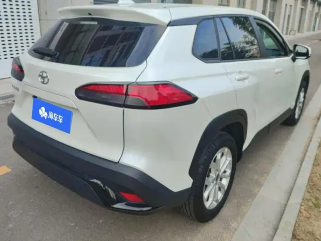 Toyota Frontlander — Фото автомобиля 3