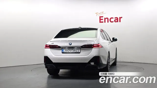 BMW 5-Series 5 серия (G60) 530i xDrive M Sport Pro Special Edition — Фото автомобиля 4