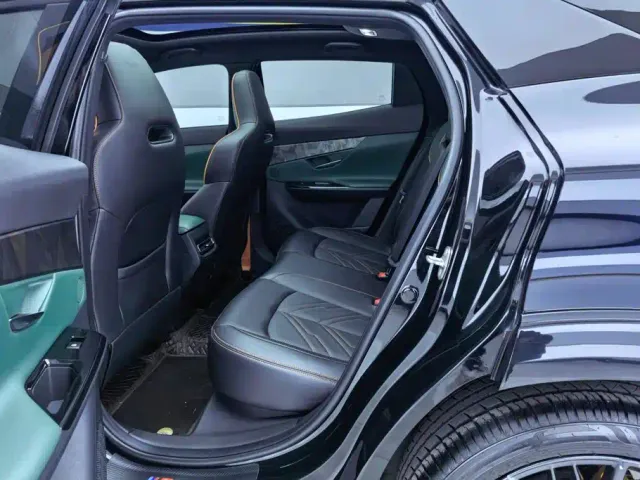 Changan UNI-T — Фото автомобиля 11