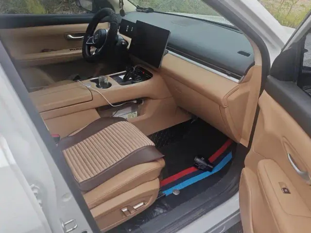 Landian E5 PLUS — Фото автомобиля 8