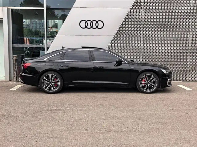 Audi A6L — Фото автомобиля 3