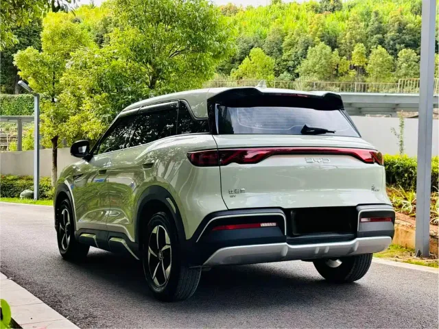 BYD Yuan UP — Фото автомобиля 18