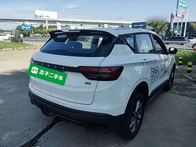 Geely Binyue — Фото автомобиля 6