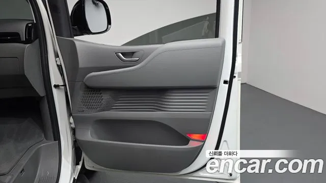 Hyundai Staria — Фото автомобиля 13