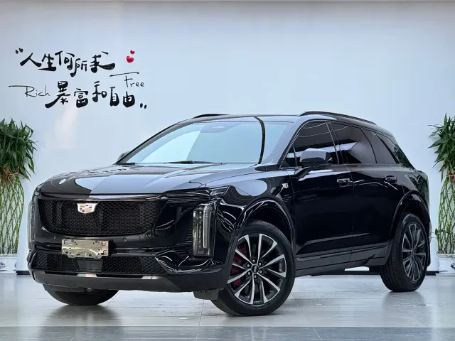 Фотография автомобиля — Cadillac XT5