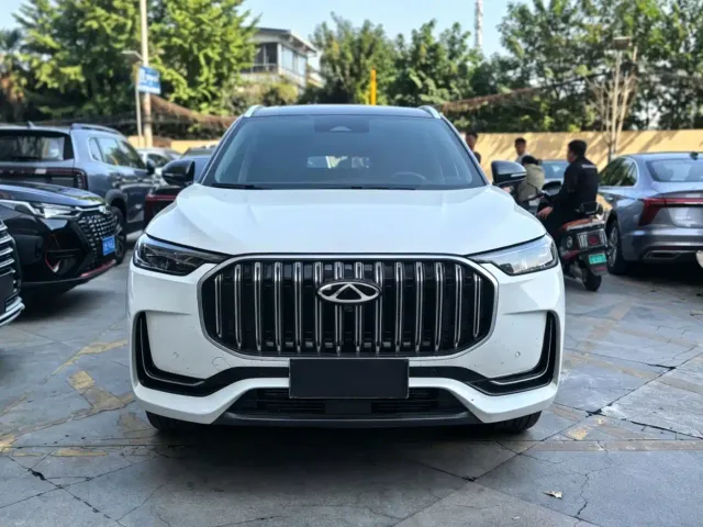 Chery Tiggo 9 — Фото автомобиля 2