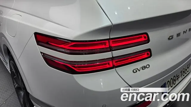 Genesis GV80 — Фото автомобиля 8