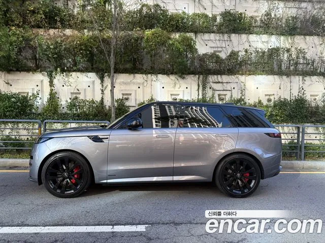Land Rover Range Rover Sport — Фото автомобиля 4